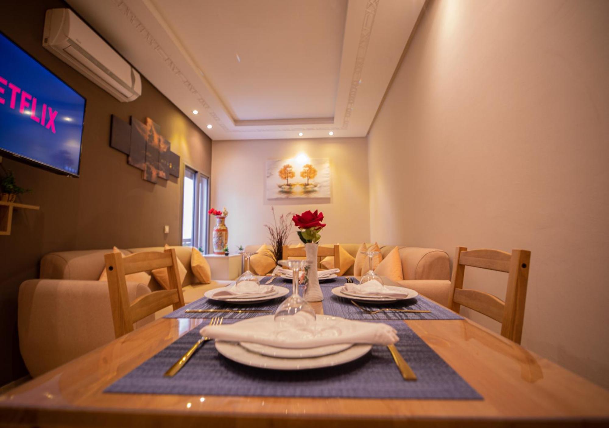 R101- Cosy And Stylish Apartment With King Size Bed- Belvedere Casablanca Ngoại thất bức ảnh