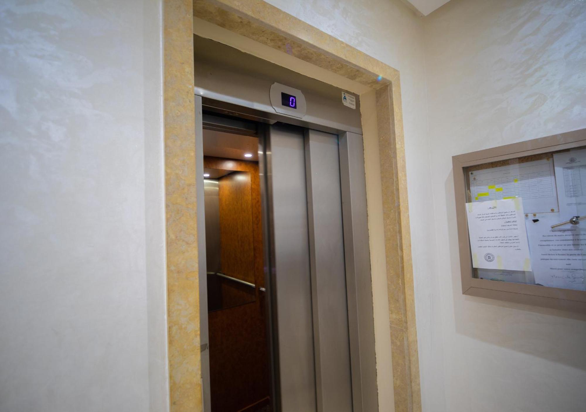 R101- Cosy And Stylish Apartment With King Size Bed- Belvedere Casablanca Ngoại thất bức ảnh